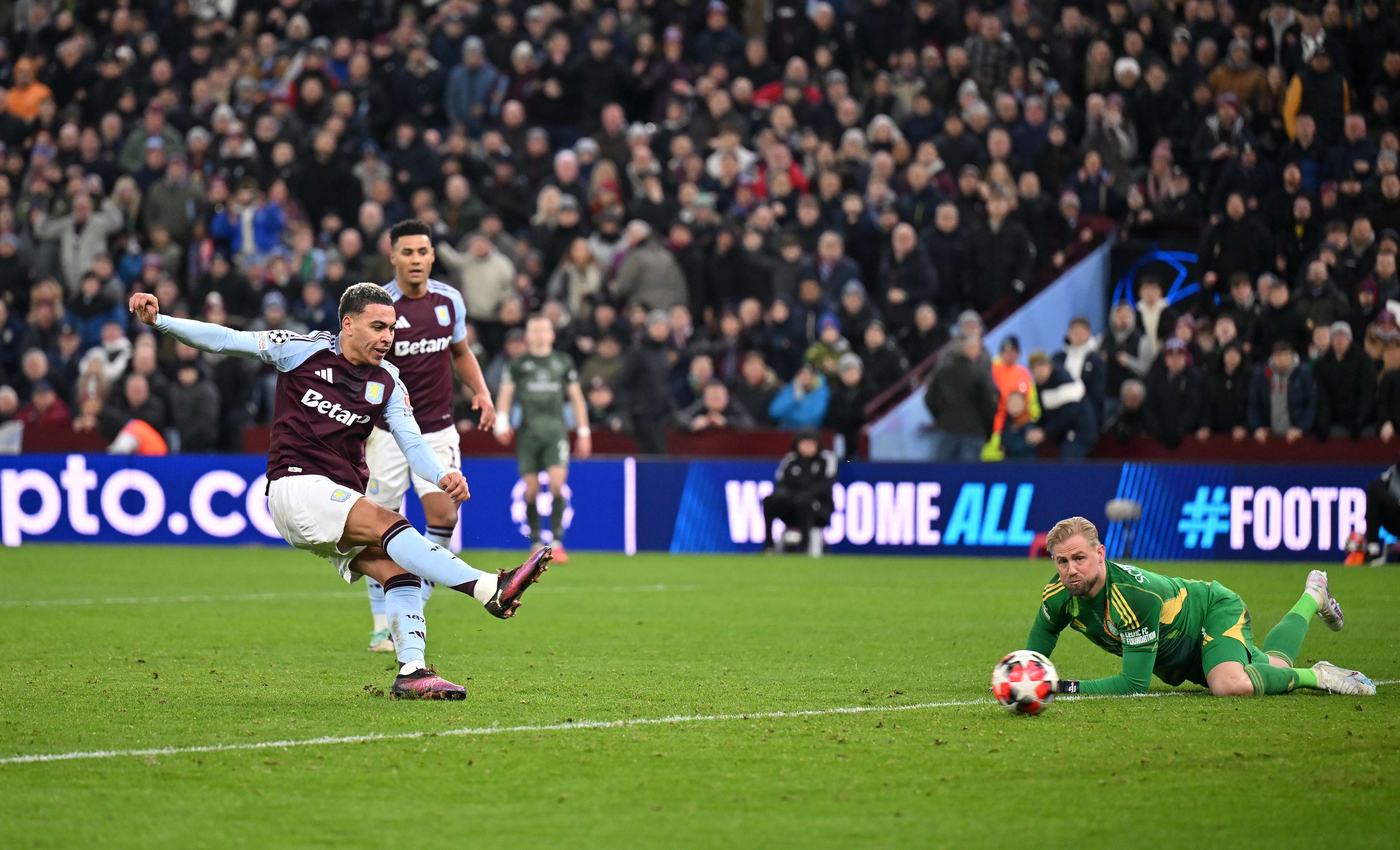 茵场上奔跑 茵场上奔跑